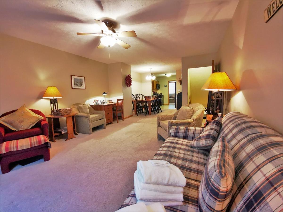 Gorgeous House For Ski Retreat Or Mountain Vacations Snowshoe Bagian luar foto